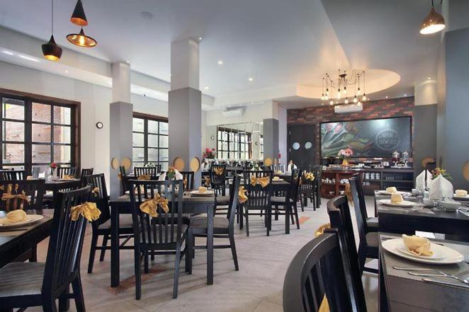 Helios Hotel & Convention Watampone Εξωτερικό φωτογραφία