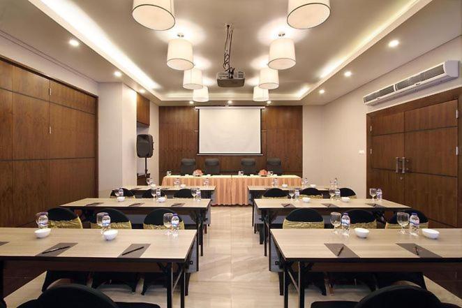 Helios Hotel & Convention Watampone Εξωτερικό φωτογραφία